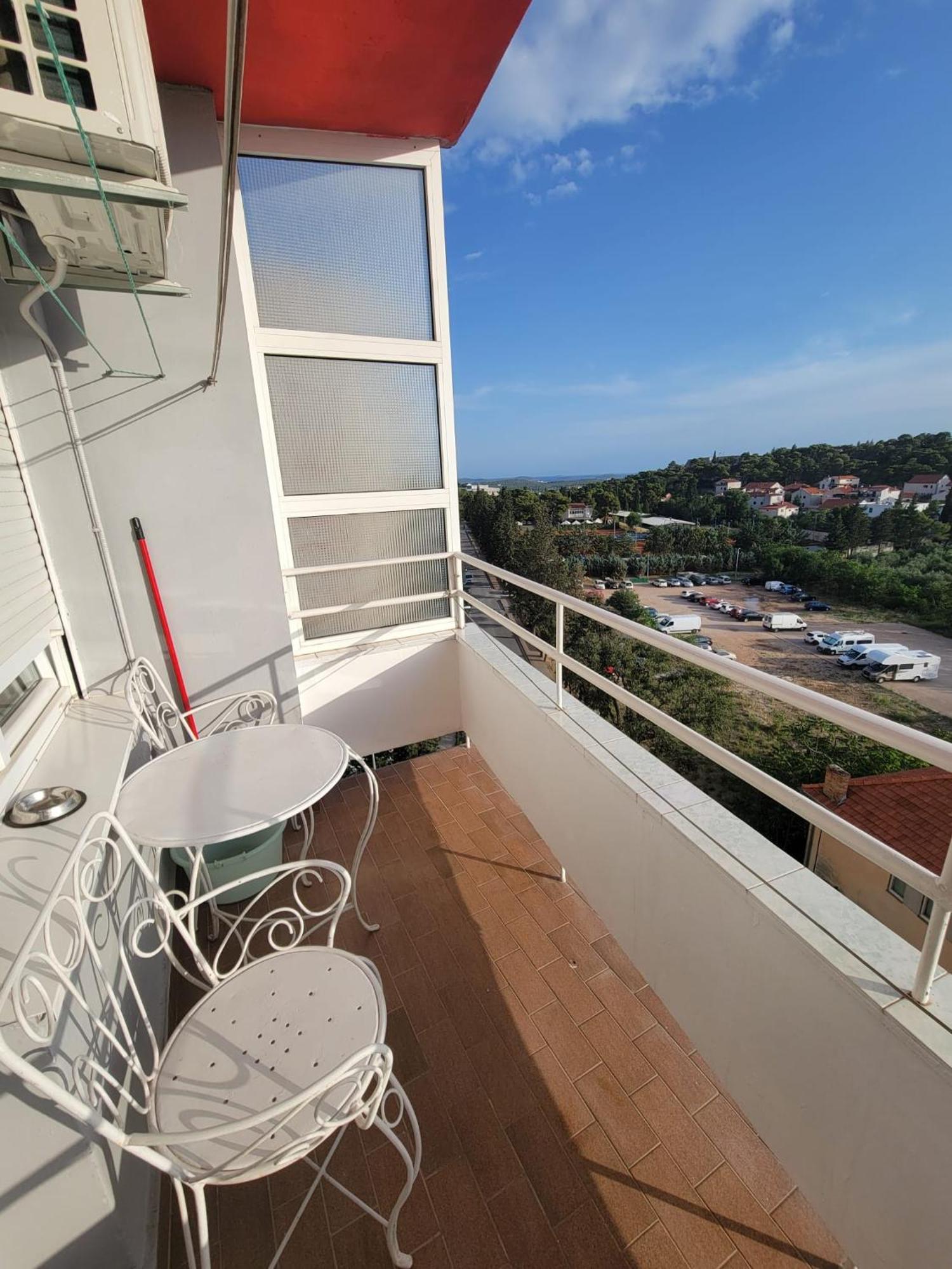 Apartment Madona Шибеник Екстер'єр фото